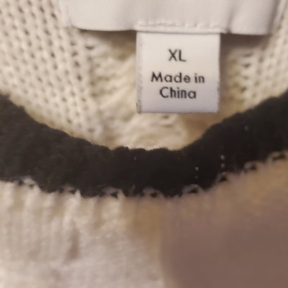 Sweater - Picture 2 of 10